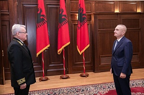 О ВРУЧЕНИИ М.Ю. АФАНАСЬЕВЫМ ВЕРИТЕЛЬНЫХ ГРАМОТ ПРЕЗИДЕНТУ АЛБАНИИ И.МЕТЕ О ВРУЧЕНИИ М.Ю. АФАНАСЬЕВЫМ ВЕРИТЕЛЬНЫХ ГРАМОТ ПРЕЗИДЕНТУ АЛБАНИИ И.МЕТЕ